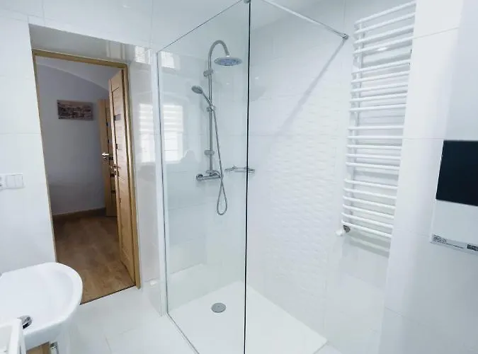 - Stara Szkola Apartment